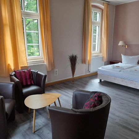 Hotel Am Kreischaer Park Eksteriør billede