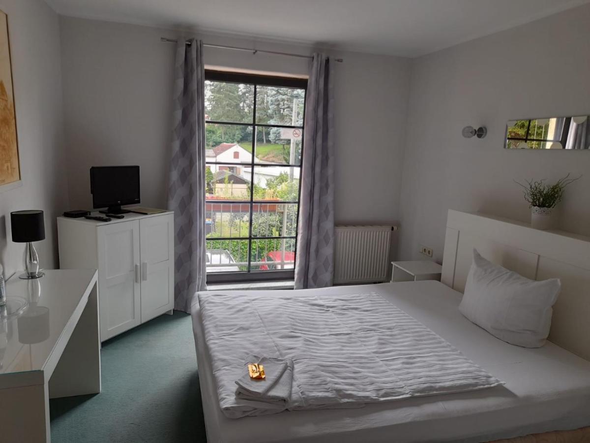 Hotel Am Kreischaer Park Eksteriør billede